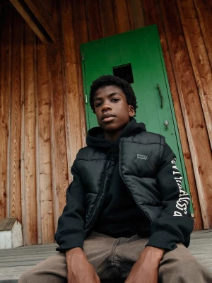 Obrázek produktu Levi's vesta dětská BATWING EMB PUFFER VEST černá