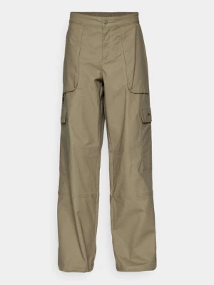 Obrázek produktu Outdoorové kalhoty Columbia zelená