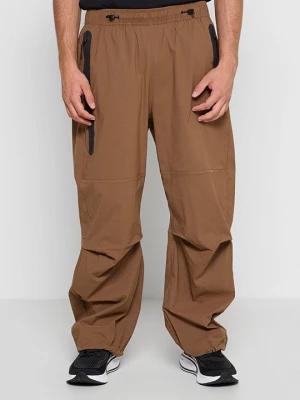 Obrázek produktu Outdoorové kalhoty Nike hnědá