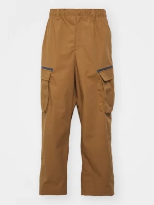 Obrázek produktu Outdoorové kalhoty Under Armour tmavě hnědá