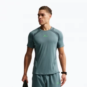 Obrázek produktu Pánské tréninkové tričko Nike Pro Training Dri-Fit mineral slate / faded spruce / green strike Modrá
