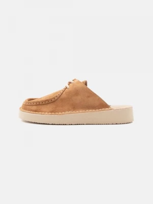 Obrázek produktu Pantofle Clarks světlehnědá