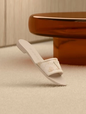 Obrázek produktu Pantofle Guess