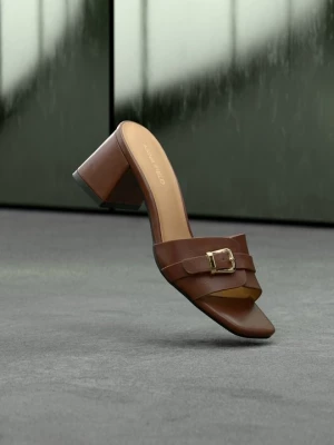 Obrázek produktu Pantofle na podpatku Anna Field By Zalando koňaková