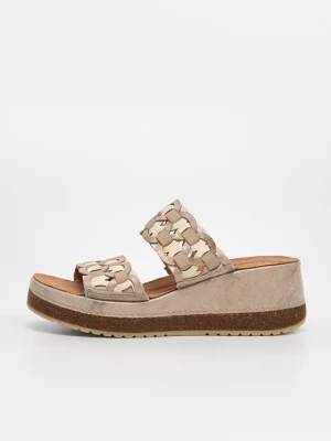 Obrázek produktu Pantofle na podpatku Clarks zlatá barva