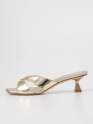 Obrázek produktu Pantofle na podpatku Stuart Weitzman zlatá barva