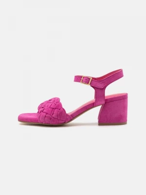 Obrázek produktu Páskové sandály Copenhagen Shoes růžová