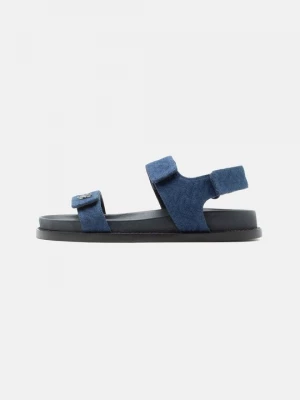 Obrázek produktu Páskové sandály Emporio Armani tmavě modrá
