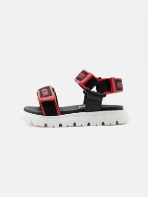 Obrázek produktu Páskové sandály MOSCHINO černá