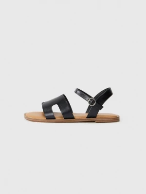 Obrázek produktu Páskové sandály Steve Madden černá