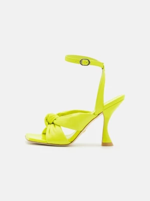 Obrázek produktu Páskové sandály Stuart Weitzman zelená