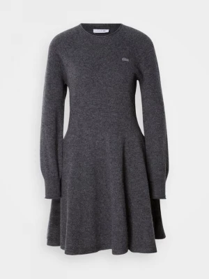 Obrázek produktu Pletené šaty Lacoste