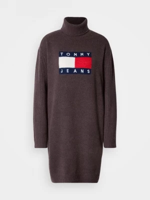 Obrázek produktu Pletené šaty Tommy Jeans hnědá