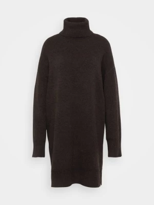 Obrázek produktu Pletené šaty Vero Moda tmavě hnědá