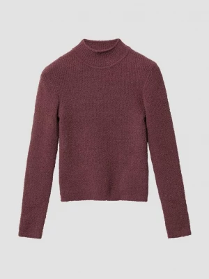 Obrázek produktu Pletený svetr slim fit střihu se stojatým límcem s.Oliver červená