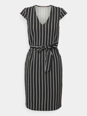 Obrázek produktu Pouzdrové šaty Anna Field Petite By Zalando černá