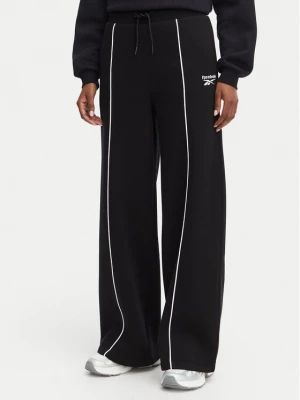 Obrázek produktu Reebok Teplákové kalhoty Oliwia RK25683CCW Černá Regular Fit