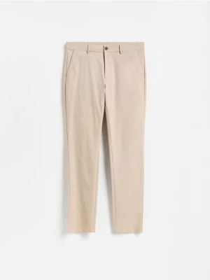 Obrázek produktu Reserved - Jednobarevné kalhoty chino slim - béžová