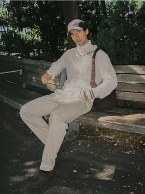 Obrázek produktu Reserved - Kalhoty chino regular fit - béžová