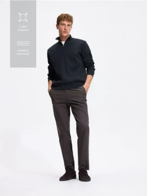 Obrázek produktu Reserved - Kalhoty chino slim fit - pudrově hnědá