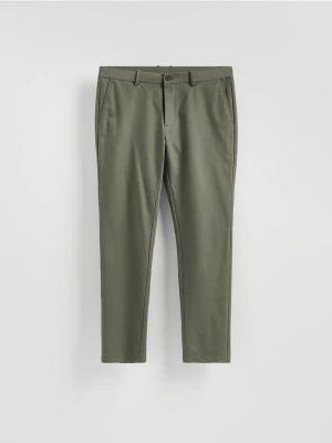 Obrázek produktu Reserved - Kalhoty chino slim fit - pudrově zelená