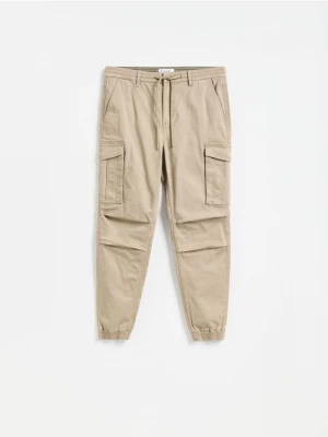 Obrázek produktu Reserved - Kalhoty jogger cargo - béžová