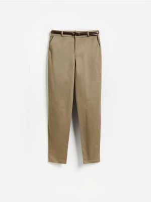 Obrázek produktu Reserved - Chino kalhoty long leg - světle olivová