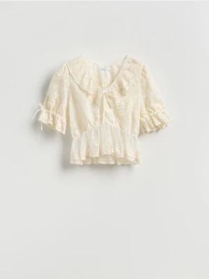 Obrázek produktu Reserved - Vyšívaná halenka s volánkem peplum - krémová