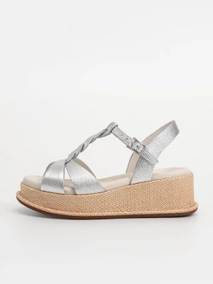 Obrázek produktu Sandály na klínu Clarks stříbrná barva