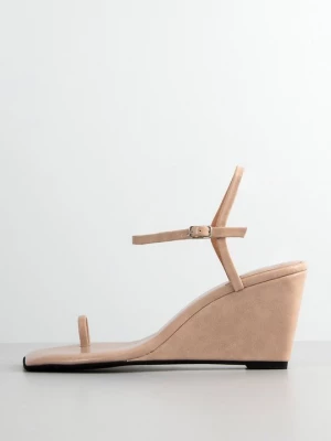 Obrázek produktu Sandály na klínu Jeffrey Campbell béžová