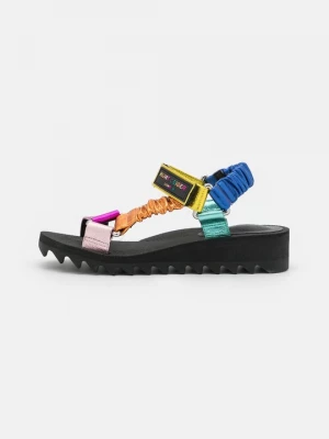 Obrázek produktu Sandály na klínu Kurt Geiger