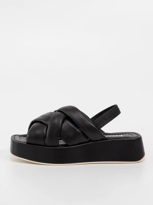 Obrázek produktu Sandály na platformě Pollini černá