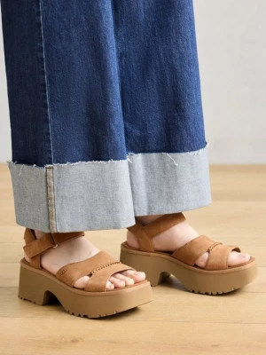 Obrázek produktu Sandály na platformě UGG koňaková