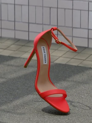 Obrázek produktu Sandály na vysokém podpatku Steve Madden červená