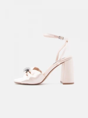 Obrázek produktu Sandály na vysokém podpatku Steve Madden tělová