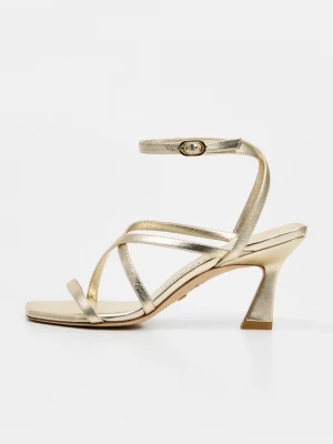Obrázek produktu Sandály na vysokém podpatku Stuart Weitzman zlatá barva
