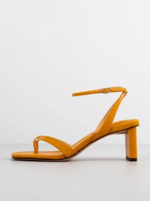 Obrázek produktu Sandály s odděleným palcem Alexandre Birman oranžová
