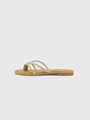 Obrázek produktu Sandály s odděleným palcem Steve Madden kamenná