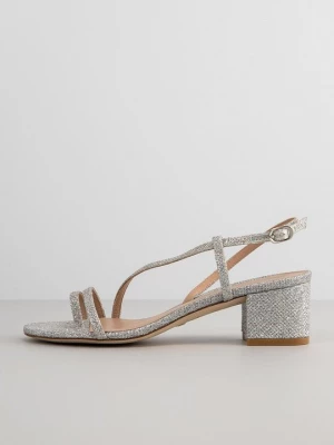 Obrázek produktu Sandály s odděleným palcem Stuart Weitzman stříbrná barva
