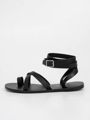 Obrázek produktu Sandály s odděleným palcem Vanessa Wu černá
