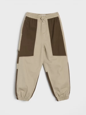 Obrázek produktu Sinsay - Bawełniane jeansy jogger loose - brązowy