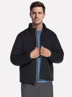 Obrázek produktu Skechers Muži GO SHIELD Cozy Fit Element bunda v Černá, Velikost Poloviční