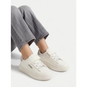Obrázek produktu Sneakersy Guess CEO-V12-1145-SS26 Bílá