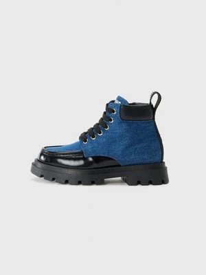 Obrázek produktu Šněrovací kotníkové boty MOSCHINO modrý denim