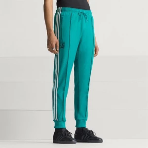 Obrázek produktu Sportovní kalhoty Liverpool FC Terrace Icons Adidas Sea Green