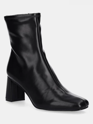 Obrázek produktu Steve Madden Nízké kozačky Hurst černá