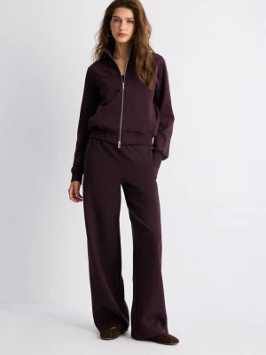 Obrázek produktu Stradivarius B09 Zkrácená Mikina Se Zipem A Stojáčkem Dark Purple