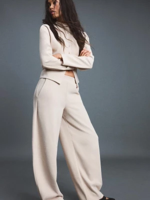 Obrázek produktu Stradivarius Jogger Kalhoty Barrel S Jemným Omakem Stone