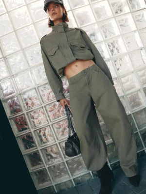 Obrázek produktu Stradivarius Kalhoty Barrel S Páskem Khaki