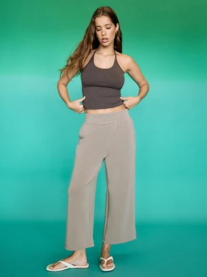 Obrázek produktu Stradivarius Kalhoty Culottes S Jemným Povrchem Beige